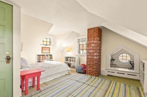 32 Main St, Rockport MA 01966-1512 exterior