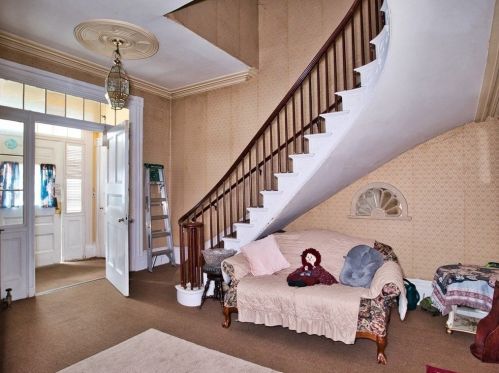 56 6th St, New Bedford MA 02740-6118 exterior