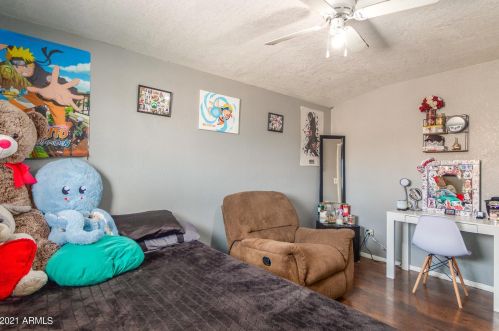 3851 63 Dr, Phoenix AZ 85033-5204 exterior