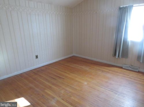 1201 Simpson Ave, West Deptford NJ 08063-1133 exterior