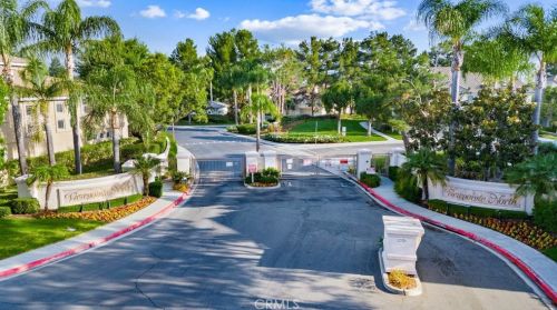 8075 Treeview Ct, Anaheim CA 92808-1552 exterior