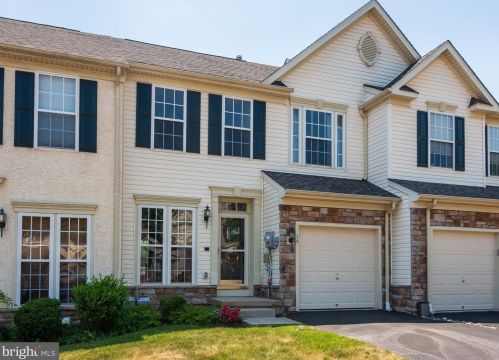 72 Brookview Ln, Pottstown, PA 19464-2993