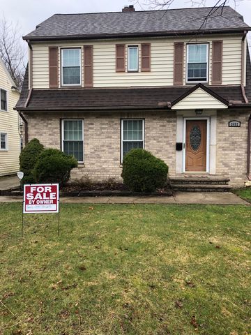 2492 Channing Rd, Cleveland, OH 44118-4463