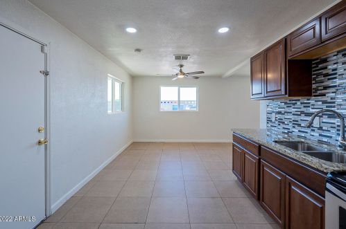 2907 Dunlap Ave, Phoenix AZ  85051-3427 exterior