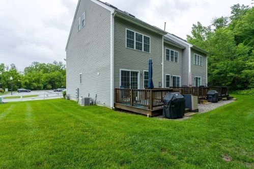 26 Whispering Pine Cir, Worcester MA  01606-1190 exterior