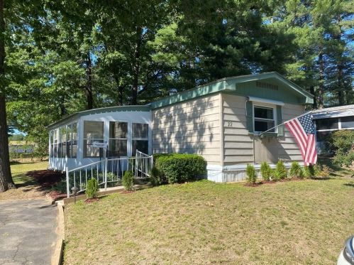 22 Fair Ln, Montgomery, MA 01085-5501