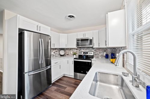 21 Williams Ave, West Deptford NJ  08096-5596 exterior