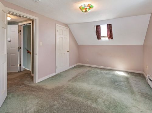 1626 Main St, Leicester MA 01524-1917 exterior