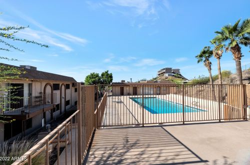 1130 Butler Dr, Phoenix AZ 85020-3763 exterior