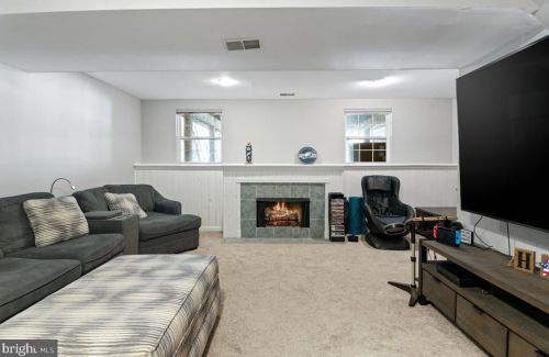 66 Coachlight Dr, Erial NJ 08081-5606 exterior