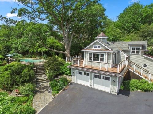 20 Phillips Ave, Rockport MA  01966-1144 exterior