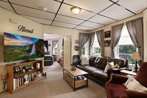 32 Corthell Ave, Whitman MA 02382-1803 exterior