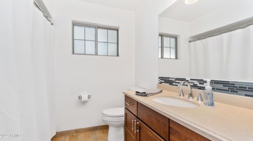 3820 Amelia Ave, Phoenix AZ 85037-2365 exterior