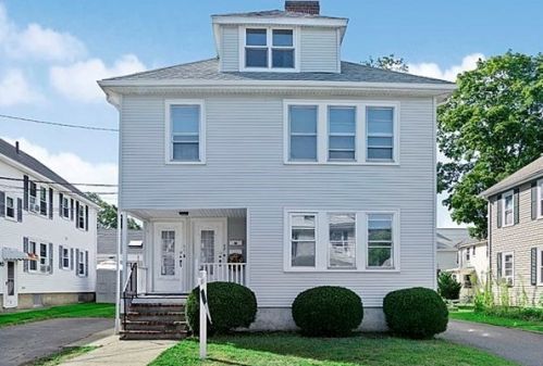 49 Falmouth Rd, Newton, MA 02465-1126