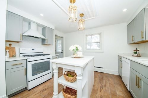 156 Cornell St, New Bedford MA  02740-1714 exterior