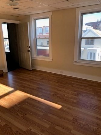 8 Barclay St, Worcester MA 01604-4234 exterior