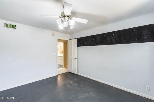 5501 Camelback Rd, Phoenix AZ 85033-1642 exterior