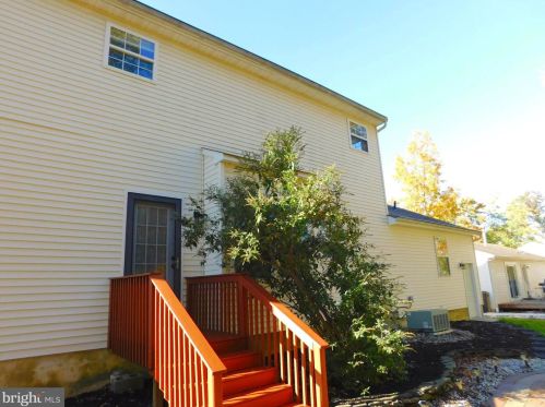 612 Schaeffer Ave, West Deptford NJ 08096-6631 exterior