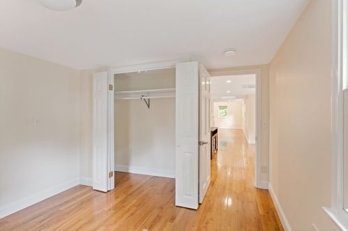 7 Glen Ave, Burlington MA  01803-4811 exterior