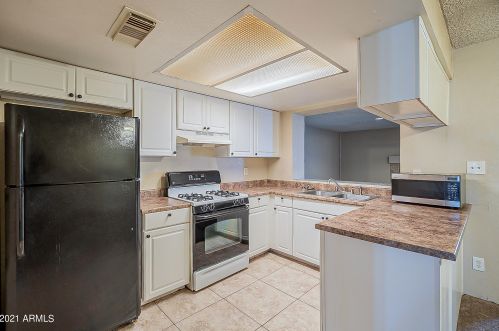 3068 87 Ave, Phoenix AZ 85037-3308 exterior