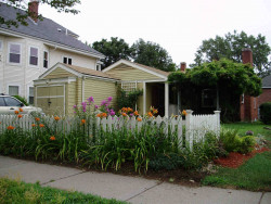 148 Linwood Ave, Newton, MA 02460-1417