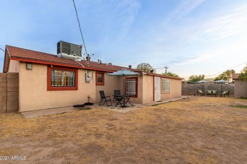 4916 Amelia Ave, Phoenix AZ  85031-2711 exterior