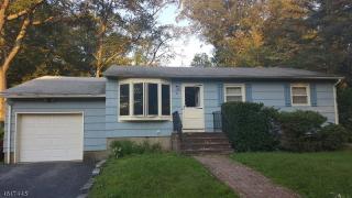 30 Paradise Trl, Hardyston NJ  07460-1828 exterior