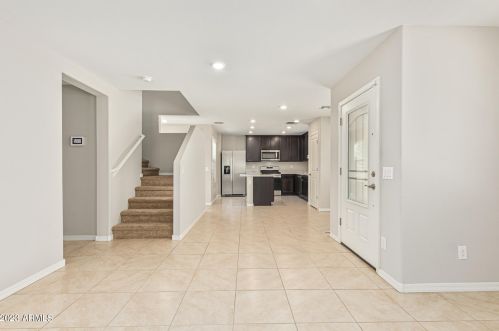 3924 79th Ln, Phoenix AZ  85043 exterior