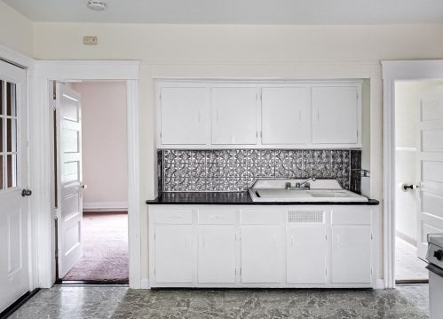 25 Marland Rd, Worcester MA 01606-3048 exterior