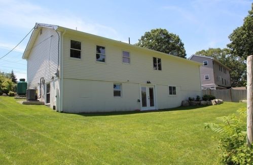 14 Hodgkins Rd, Rockport MA  01966-2004 exterior