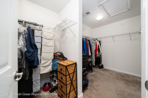 38 Kyle Dr, Tinton Falls NJ 07712-7536 exterior