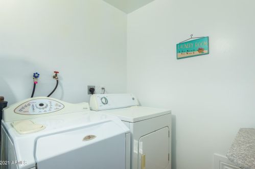 2947 81 Ave, Phoenix AZ 85033-4703 exterior