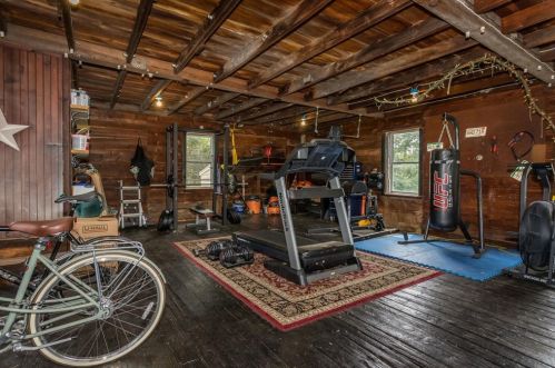 118 Messinger St, Canton MA 02021-3947 exterior