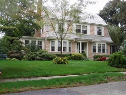 21 Pilgrim Rd, Newton, MA 02468-2124