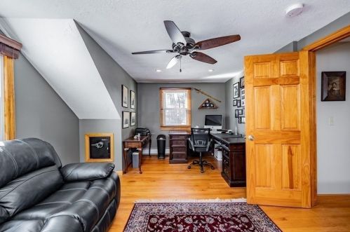 40 Frst Gln Dr, Montgomery MA 01085-4709 exterior