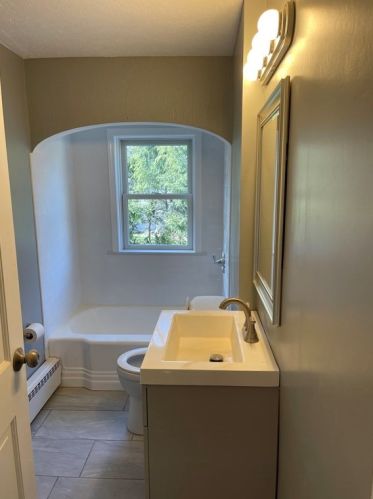 2 Colony Ln, Worcester MA  01612-1426 exterior