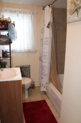 52 Kenneth St, Lawrence MA 01843-2717 exterior