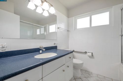 1973 Placer Dr, San Leandro CA  94578-1336 exterior