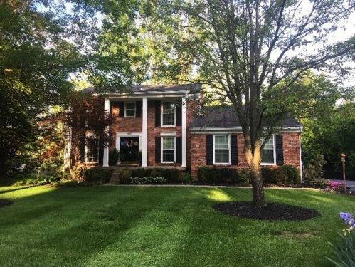 2406 Stannye Dr, Louisville KY  40222-6336 exterior