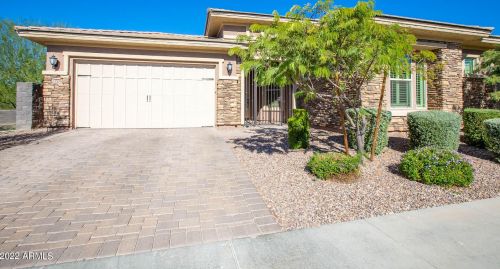 23306 44th Pl, Phoenix, AZ 85050