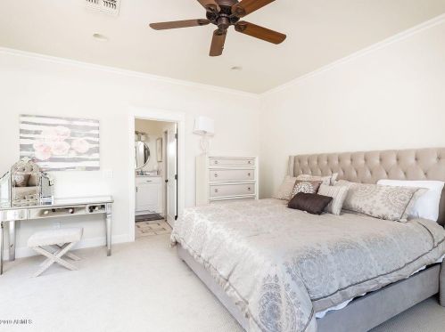 5123 43rd Pl, Phoenix AZ  85018-1633 exterior