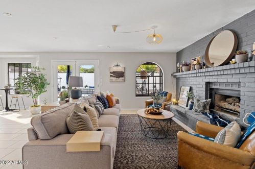 15026 19th Way, Phoenix AZ  85022-3905 exterior