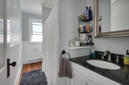 33 Durrell St, Methuen MA  01844-4210 exterior