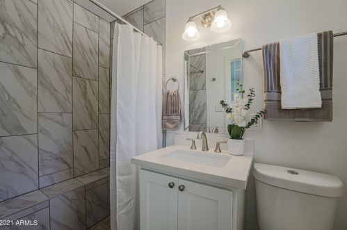 837 El Caminito Dr, Phoenix AZ 85051-9114 exterior