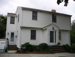 82 Pine St, Newton, MA 02465-1442