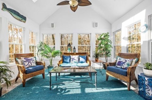 16 Franklin Rodgers Rd, Hingham MA 02043-2664 exterior