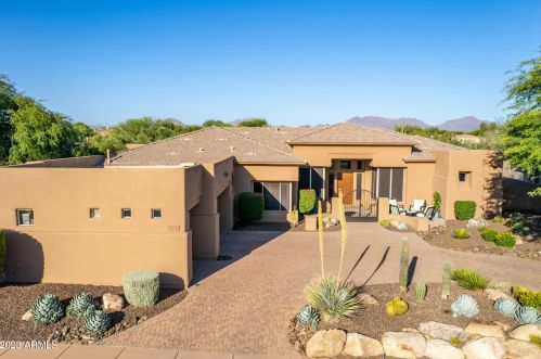 22843 54th St, Phoenix AZ  85054-7199 exterior