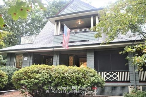 32 Mark Lee Rd, Needham, MA 02494-1625