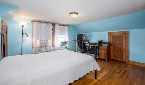 27 Fairfield St, Dedham MA 02026-1405 exterior