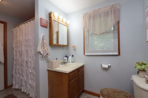 298 St, East Bridgewater MA 02333-1810 exterior